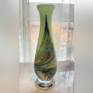 Vintage 1970s Dalian Glass Snowflake Vase (China)